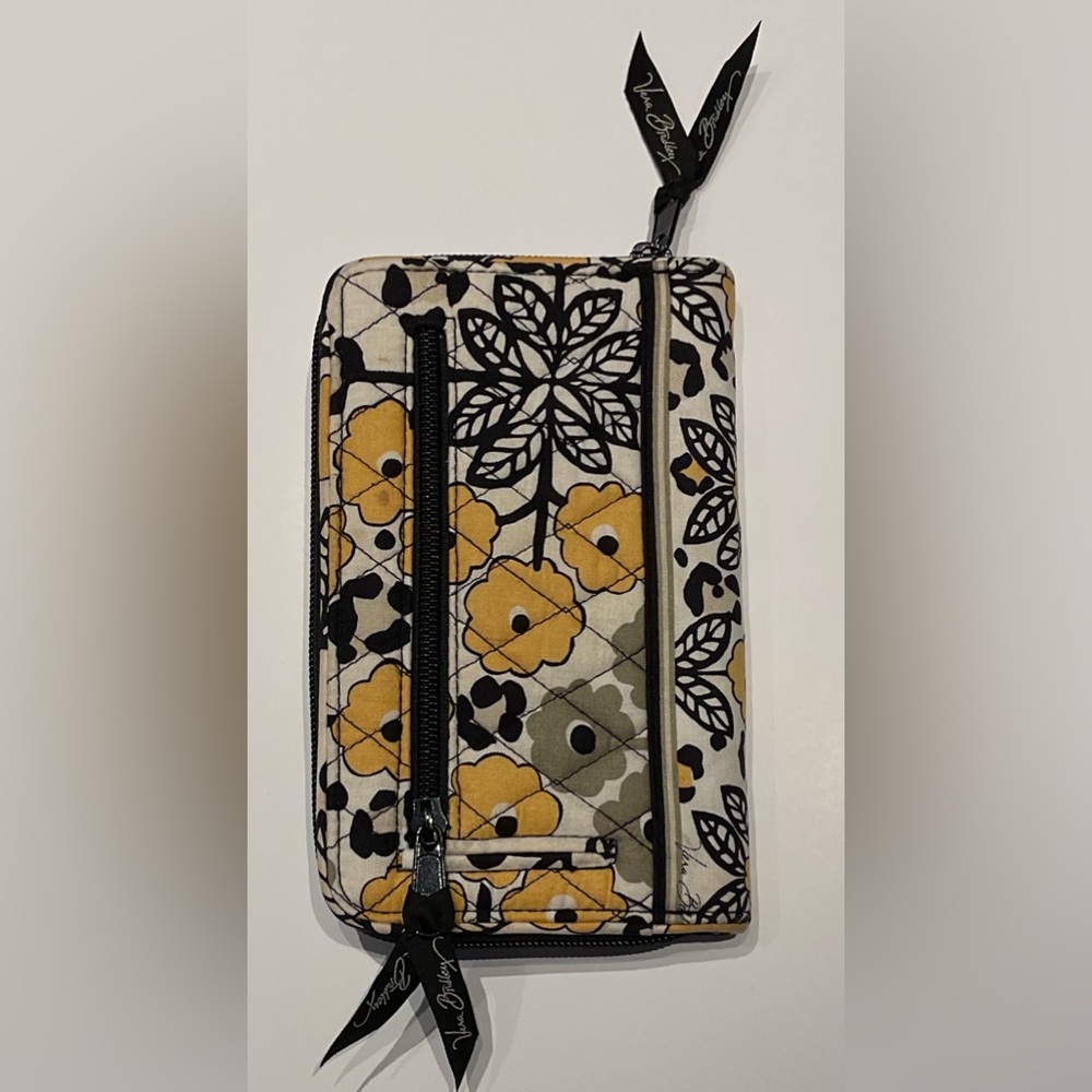Vera Bradley Go Wild Quilted Turnkey Wallet - Picture 3 of 14
